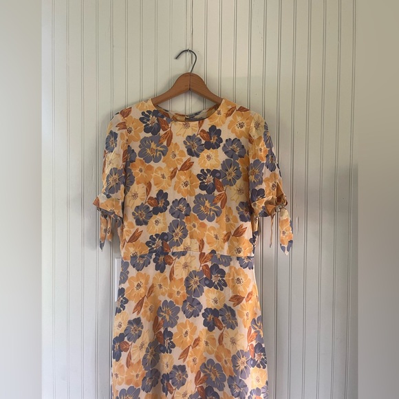 Reformation Amsterdam Dress in Yellow Floral size 10 - Picture 6 of 8